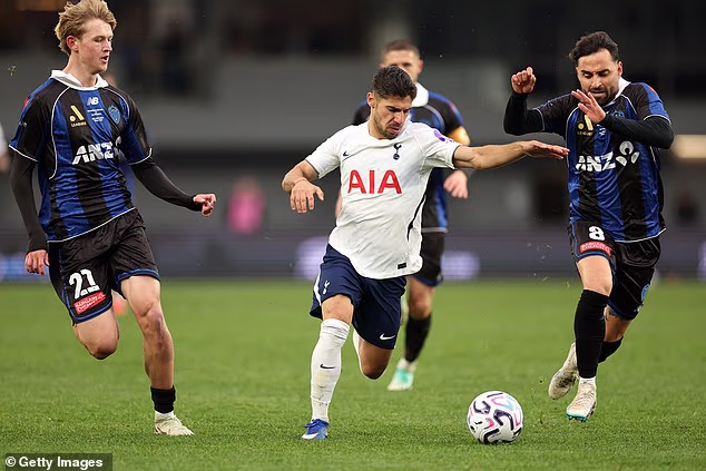 Manorova Solomonova karijera u Tottenhamu teško se uzdigla otkako je prešao iz Shakhtara iz Donjecka
