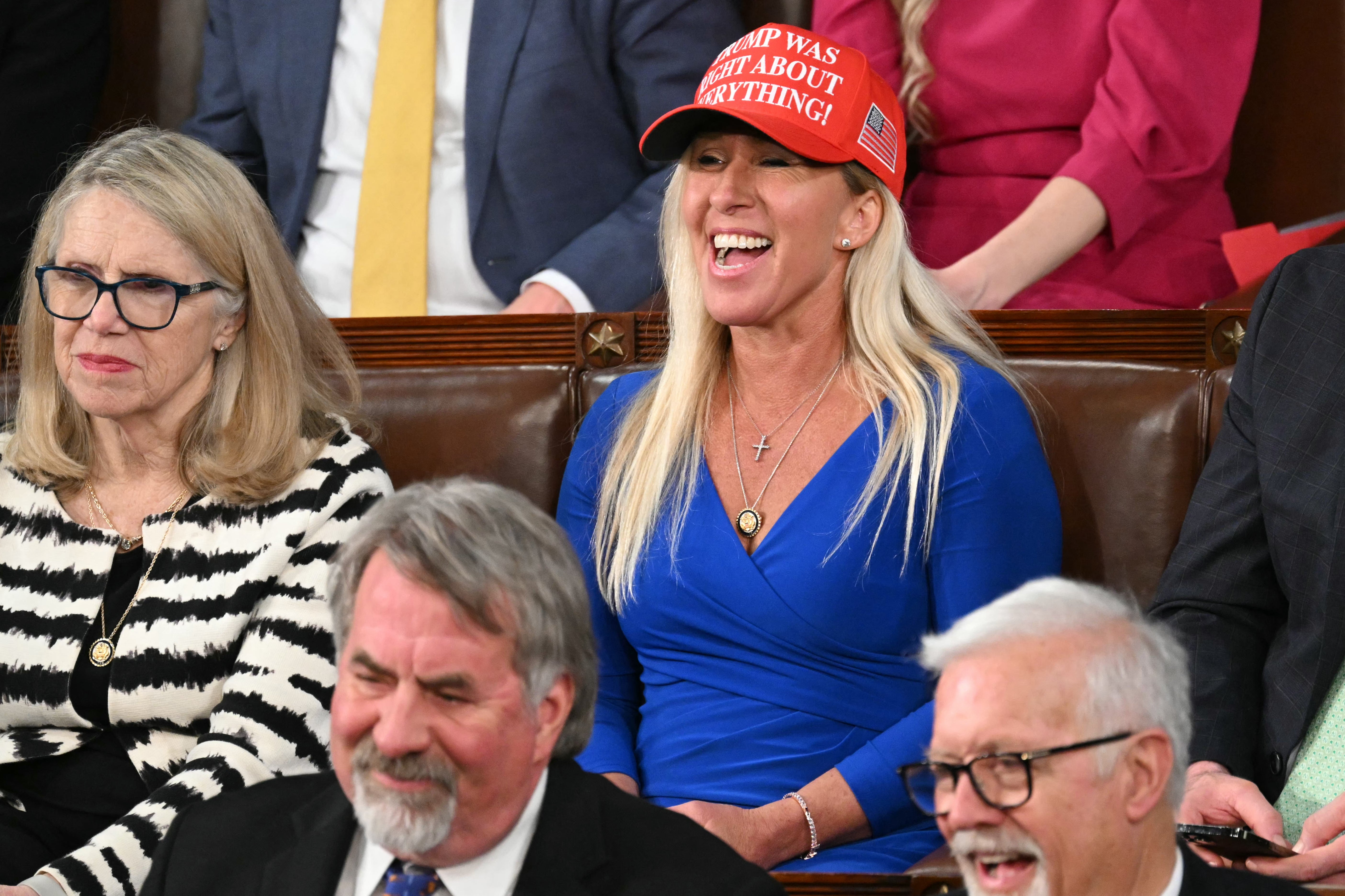 Greene gleda dok američki predsjednik Donald Trump govori tijekom obraćanja zajedničkoj sjednici Kongresa u američkom Kapitolu u Washingtonu, DC, u ožujku 2025.