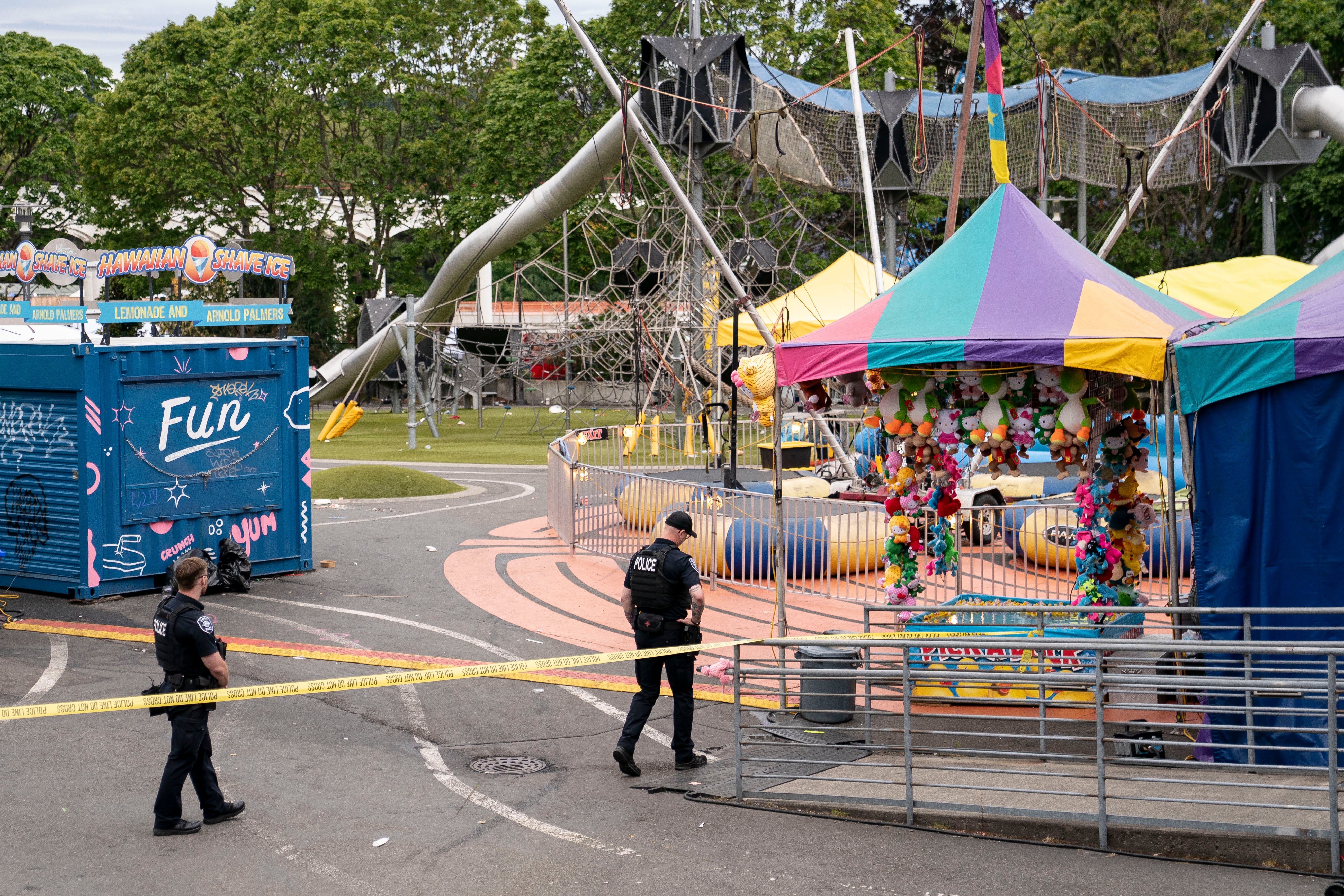 Policija vjeruje da je do masovne pucnjave na festivalu hrane Bite of Seattle došlo jer su dvojica osumnjičenika pucala jedan na drugoga