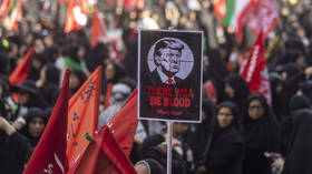 Lekcija ajatolaha Khameneija s one strane groba