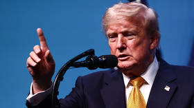 SAD 'preuzimaju' Hormuški tjesnac – Trump