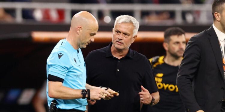 Anthony Taylor odlazi u mirovinu: oproštaj suca finala Europske lige Roma – Seville