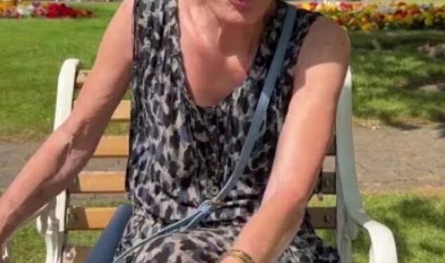 Beverley Callard, 69, otkriva da je prešla pola puta radioterapije dok dijeli novosti o zdravstvenom stanju usred borbe s rakom dojke