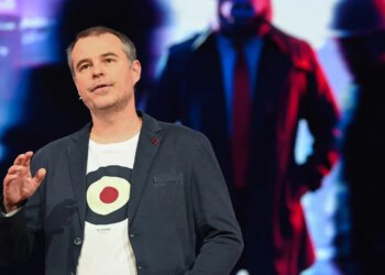 Bivši direktor Assassin’s Creeda, Watch Dogs, uspoređuje razvoj igara velikih razmjera s radom na ‘plamtećim bačvama koje padaju s gradilišta’, mjesecima nakon razlaza s Ubisoftom