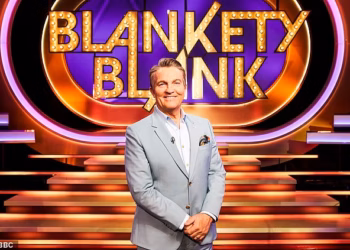Bradley Walsh otkriva da je OSTAVIO Blankety Blank nakon šest godina jer kaže da ‘nema vremena’ provesti dva mjeseca snimajući ponovno pokretanje