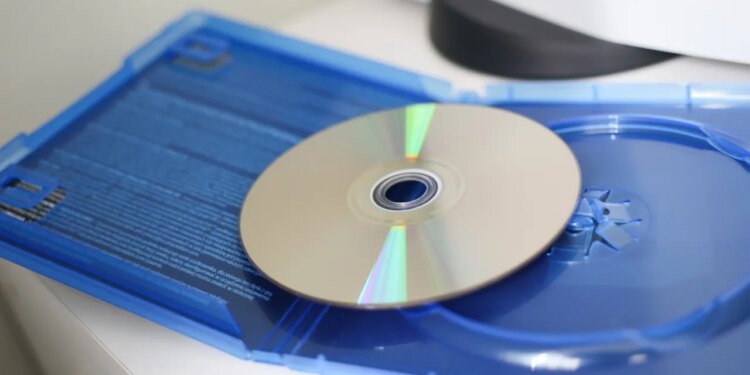 Čak i KFC zakucava na PlayStationu zbog ispuštanja diskova s ​​fizičkim igrama