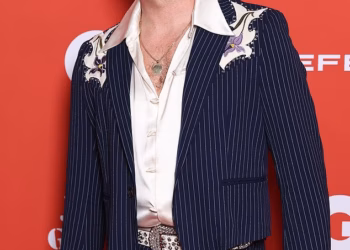 Country zvijezda Orville Peck (38) otkriva da je pokušaj samoubojstva doveo do odgode turneje 2023.