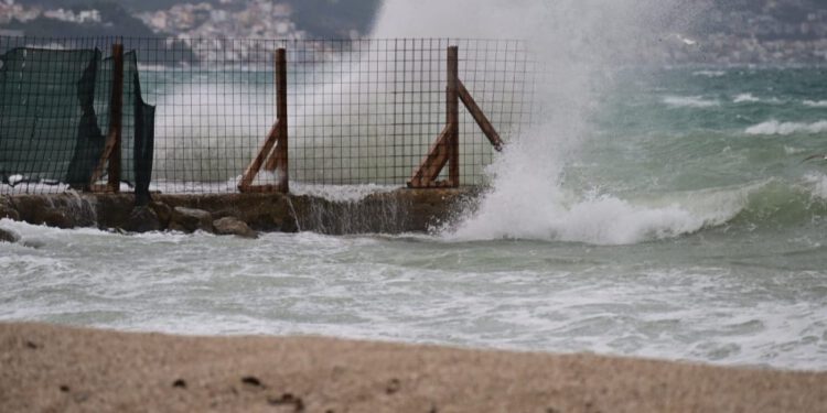 Dalmatinski otok se priprema za nevrijeme: Vatrogasci podignuti na najviši stupanj pripravnosti