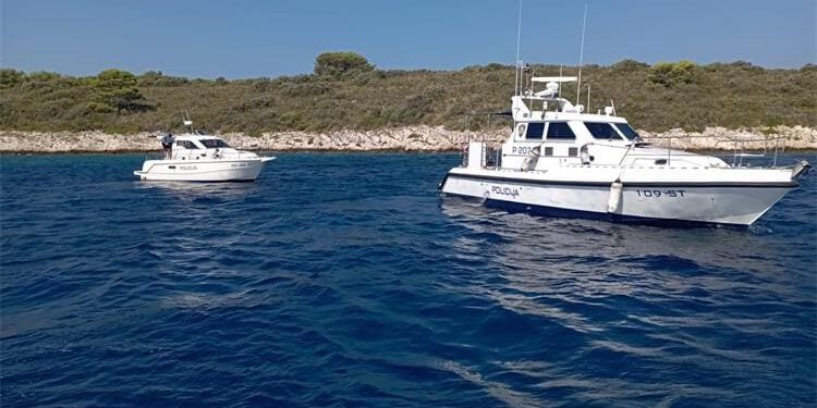 Devet osoba sankcionirano zbog glisiranja na Hvaru