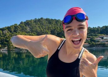 Dina Levačić se pridužila maratonskom plivanju oko Brača