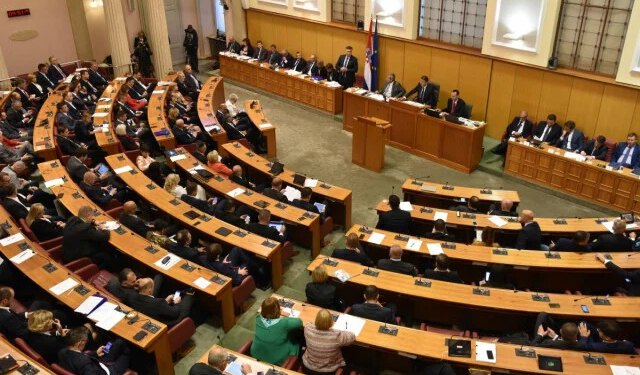 Domovinski Pokret odbio svih osam Mostovih amandmana na Rezoluciju o Hrvatima u BiH