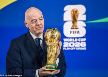 FIFA pojačava pritisak na nacije zbog kontroverznog prijedloga Giannija Infantina da proda Svjetsko prvenstvo – članovi imaju samo 53 dana da odluče prihvaćaju li ponudu od 30 milijuna funti