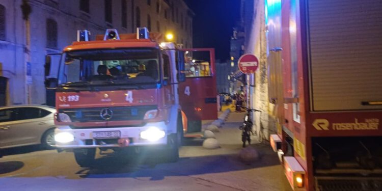 FOTO Pet vatrogasaca interveniralo u Varošu, evo zbog čega