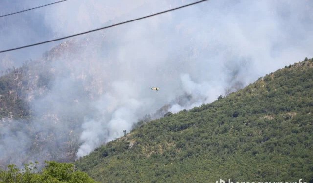 FOTO/VIDEO Požar na Rujištu se brzo širi, vjetar okrenuo smjer vatre