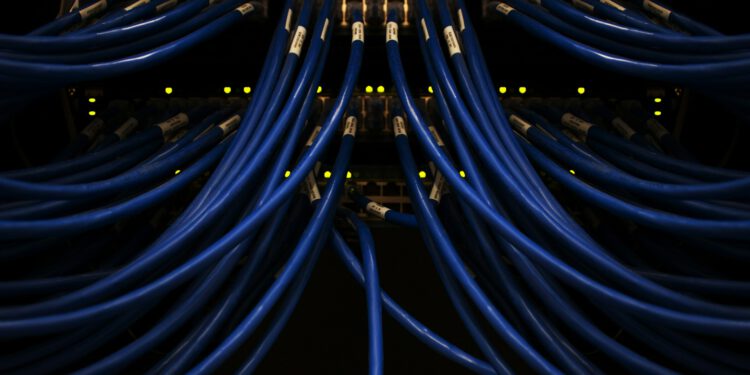 Finska će prekinuti linije koje nose 70% ruskog internetskog prometa prema van
