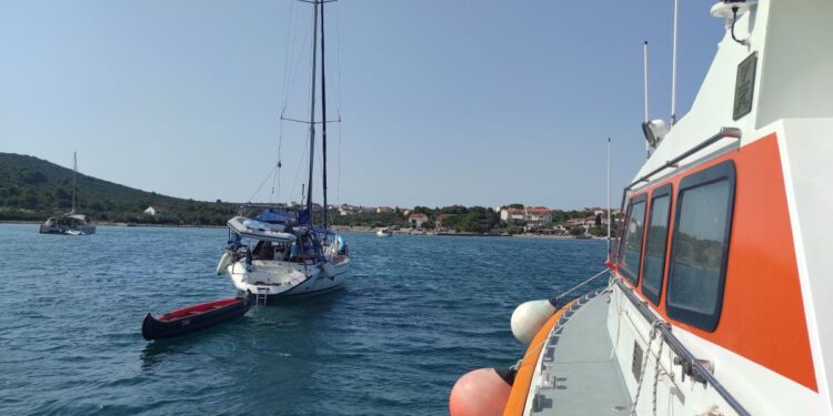 GODIŠNJA PREDSTAVA ZA JAVNOST Šefovi Ministarstva sutra stižu u kontrolu zadarskog akvatorija pred kamerama kažnjavati prekršitelje