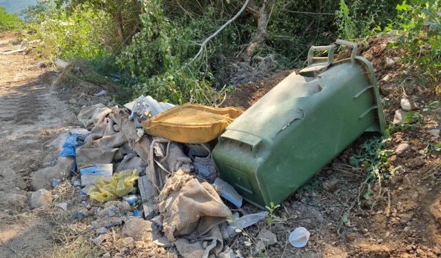 Grad Mostar nabavlja 20 kamera za nadzor lokacija s divljim odlagalištima i ustupa ih policiji