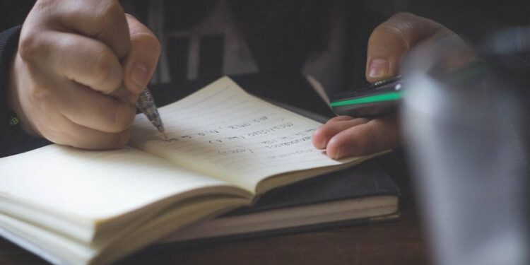 Grad Sinj osigurava sufinanciranje nabave radnih bilježnica, otvoren javni poziv za knjižare