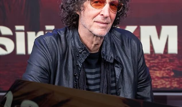 Howard Stern smanjio se na JEDNU novu emisiju tjedno jer je radijska ikona otpustila oko 12 zaposlenika