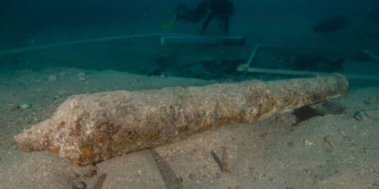 JEDINSTVENI PRONALAZAK Kod Premanture pronađeni ostaci velikog nizozemskog broda