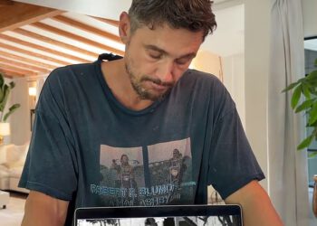 James Franco NAPOKON otkrio vanzemaljca u svom domu s bizarnim sigurnosnim snimkama nakon tjedana alarmantnih videa