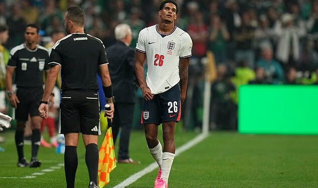 Jarell Quansah suspendiran na DVIJE utakmice: FIFA odbija pokazati milost prema engleskoj zvijezdi nakon crvenog kartona Meksika – unatoč tome što je pristala na intervenciju Donalda Trumpa na Svjetskom prvenstvu