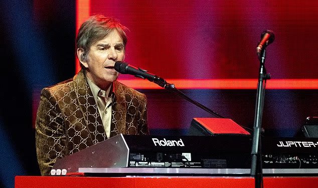 Journey rocker ODLAZI Brucea Springsteena kao ‘iritantnog, ogorčenog starca’ koji bi ‘trebao ušutjeti’… nakon što ga Mick Jagger nanišani