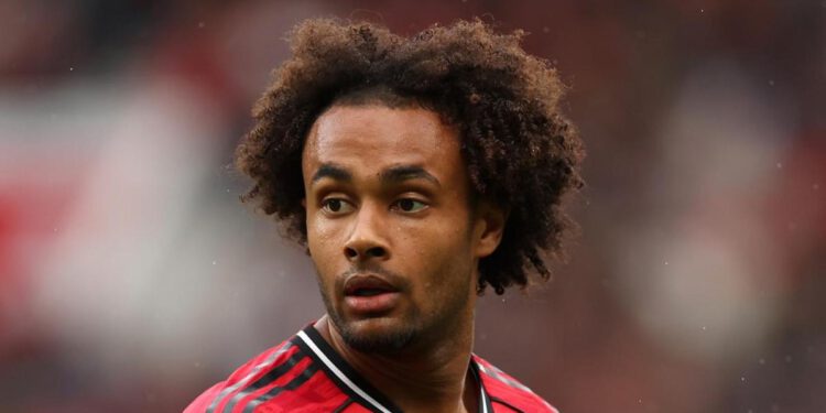 Juve-Zirkzee, stalni kontakt s agentom: United otvara