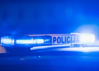Kaos na ulicama Makarske: Probušene gume na pet automobila, 55-godišnjak uhićen