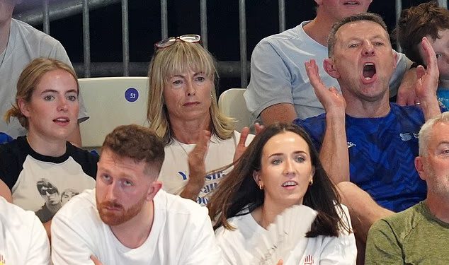 Kate, Gerry i Amelie McCann ponosno gledaju dok sin Sean pliva na Igrama Commonwealtha gotovo dva desetljeća nakon što je njegova sestra Madeleine nestala