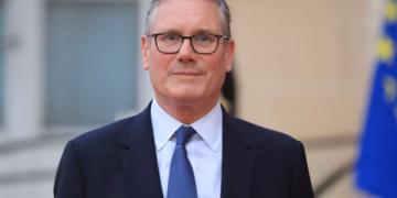 Keir Starmer govori o napadima u Hormuškom tjesnacu dok Trump prijeti 20% cestarina