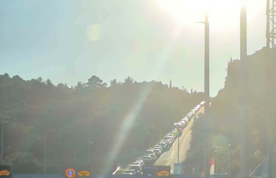 Kilometarske kolone na graničnom prijelazu Vitaljina
