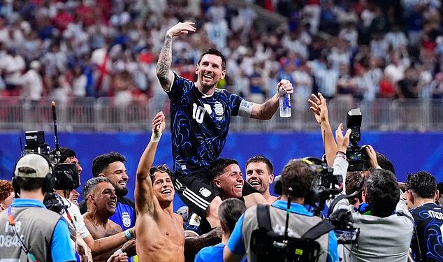 Ključne brojke iza finala Svjetskog prvenstva: ponuda argentinskog talismana Lionela Messija za Zlatnu kopačku, istaknuta španjolska zvijezda i njihov zadivljujući obrambeni rekord – evo kako se dvije momčadi slažu uoči obračuna