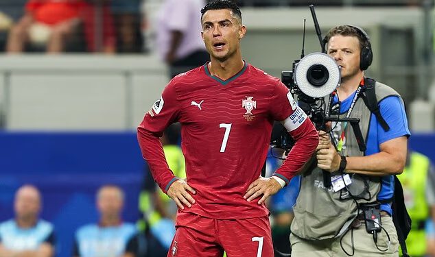 Krah na Svjetskom prvenstvu u Portugalu: ‘ego’ uplakanog Cristiana Ronalda razbuktan u nacionalnim medijima, ‘slabi’ Roberto Martinez dao otkaz, a bivši Maye Jame Ruben Dias pobjegao s intervjua