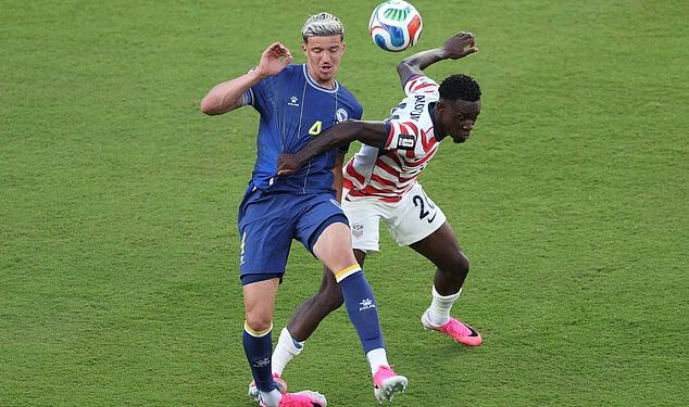 Leeds postigao dogovor od 34 milijuna funti za bosansku zvijezdu i Arsenal gleda prema naprijed prema Grčkoj nakon što je Leandro Trossard zapečatio odlazak za 17 milijuna funti: POGLEDAJTE IZ PROZORA