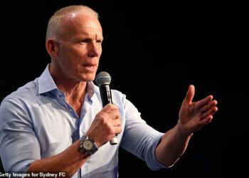 Legenda Socceroosa Robbie Slater naziva Svjetsko prvenstvo ‘farsičnom katastrofom’