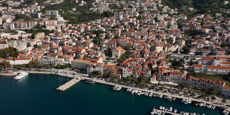 Makarska traži svoje najbolje: Građani do 1. kolovoza mogu predložiti dobitnike gradskih priznanja
