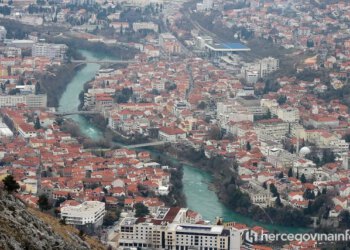 Mostarci se dobro nose s vrućinama, ali liječnici bilježe jednu neobičnu pojavu