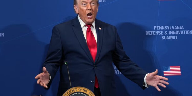 Najnoviji rat Irana i SAD-a: Trump kaže da je Teheranu ‘bolje ponašati’ dok SAD pokreće drugi val udara u 24 sata