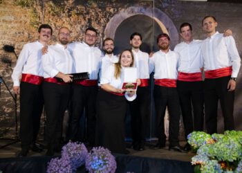 OMIŠKI FESTIVAL Publika nije dala klapama s pozornice