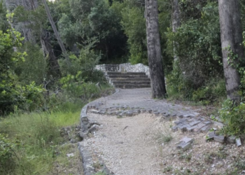 Od sutra: Započinju radovi na sanaciji šetnice i pristupa plaži Beterina