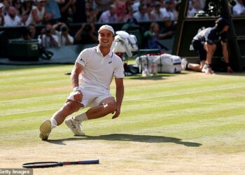 Opet je to učinio! Britanska senzacija Arthur Fery postaje prvi wildcard koji je došao do polufinala Wimbledona u 25 godina pobjedom u dva seta nad 9. nositeljem Flaviom Cobollijem