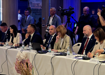Pezo na sjednici u Đakovu, središnja tema priuštivo stanovanje