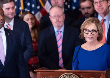 Predsjednik Trump poziva sestru Lindsey Graham da se kandidira za mjesto pokojnog senatora