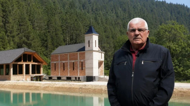 Preminuo Husein Huso Smajić, čovjek koji je na svom imanju sagradio crkvu