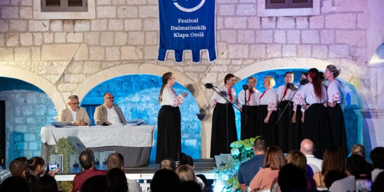 Proslavljena i prije predstavljanja: Donosimo priču iza nove zbirke klapskih skladbi ‘U raju je sebi primi’