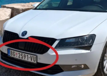 Provokacija na Korčuli?! Otočani bijesni zbog tablice na beogradskom autu