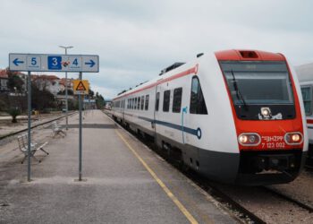 Putnica stigla s otoka u Split pa ostala pred zatvorenom blagajnom HŽ-a: “Nećete vjerovati…”