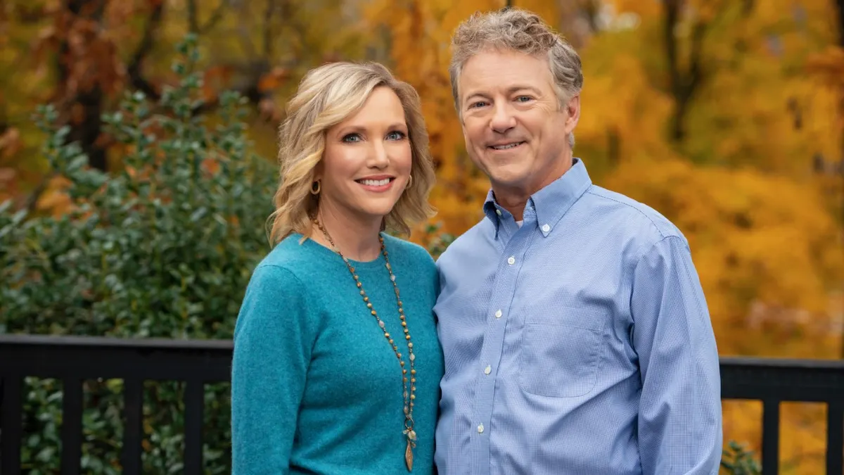 Kelley Paul i senator Rand Paul