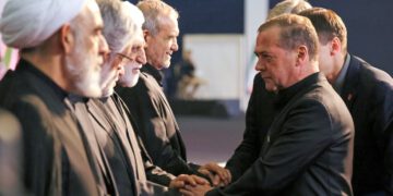 SAD nisu imale razloga napasti Iran – Medvedev – RT Rusija i bivši Sovjetski Savez